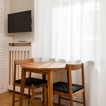 Widok By Bookinghost